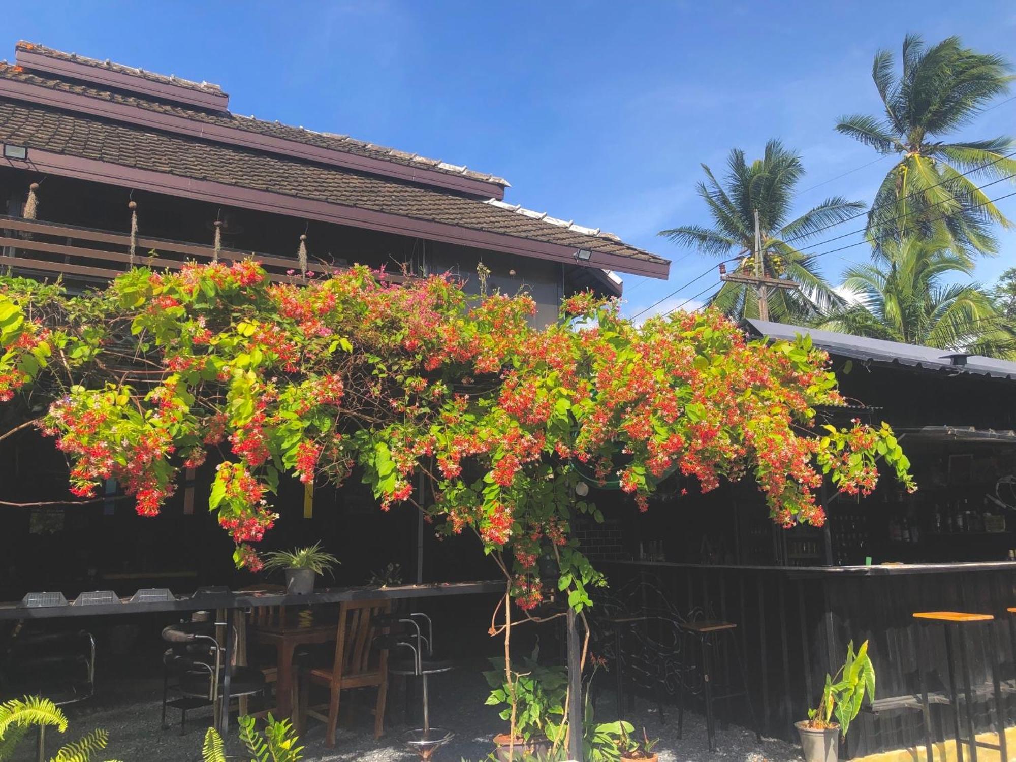 Blockhouse Samui Hostel Mae Nam Exterior photo